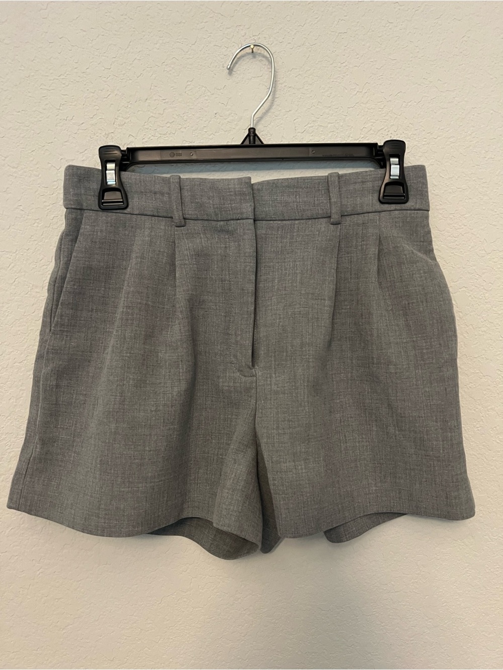 Aritzia Babaton The Effortless Short Mini Crepette Size 4